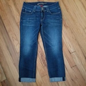 Arizona Jean Company capris